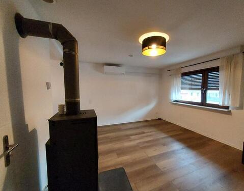 Foto - kleines Haus mit großem Garten - 990,00&nbsp;EUR Kaltmiete, ca.&nbsp; 95,00&nbsp;m&sup2;