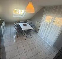 Stilvolle, Helle DG-Wohnung in Pohlheim-Sehr Guter Preis!-