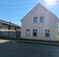 3 Seiten Hof zu verkaufen - 90.000,00&nbsp;EUR Kaufpreis, ca.&nbsp; 67,00&nbsp;m&sup2; in Luckau (PLZ: 15926)