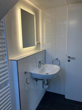 Foto - Erstbezug nach Komplettrenovierung 2 ZKDB mit 52m² im 2. OG