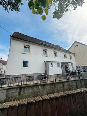 Foto - 2 Familienhaus - 255.000,00&nbsp;EUR Kaufpreis, ca.&nbsp; 200,00&nbsp;m&sup2;