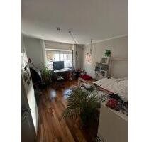 Möbilierte Zwei Zimmer Wohnung in Frankfurt Nied zur Untermiete - Frankfurt am Main