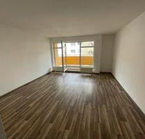 Helle 2-Zimmer Wohnung mit Balkon im 2. OG in Bernau bezugsfrei!! - Bernau bei Berlin