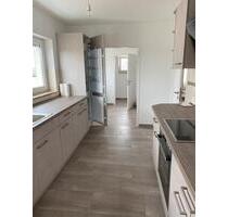 5 Zimmer Wohnung in Ellwangen - 1.300,00&nbsp;EUR Kaltmiete, ca.&nbsp; 135,00&nbsp;m&sup2; in Ellwangen (Jagst) (PLZ: 73479)