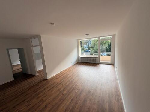 Foto - Kernsanierte 3 ZimmerWohnung mit Balkon in ruhiger Lage