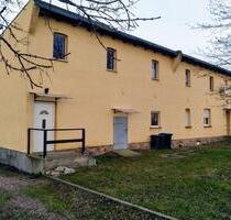 Großes Zweifamilienhaus auf Großem Grundstück - Südliches Anhalt