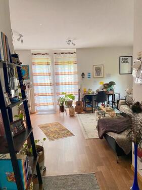 Foto - Vollmöblierte 2-Zimmer-Wohnung am Deutschhof mit Terrasse