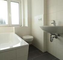 3-Raumwohnung mit Wanne und Balkon in SiegmarChemnitz