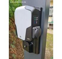 Moderner E-Stellplatz mit Ladesäule - Chemnitz Bernsdorf