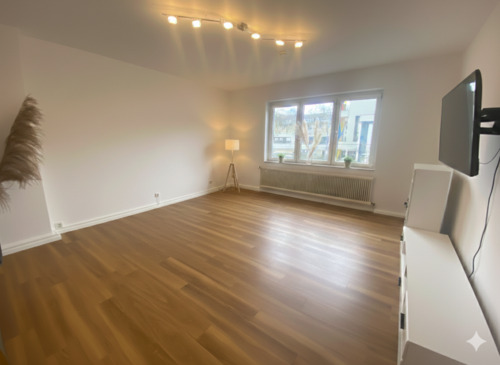 Foto - Möblierte 2-Zimmer-Wohnung mit Einbauküche, Balkon & Stauraum