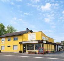 Wohnhaus mit Bäckereigebäude, LadenCaféParkplätze 1.861 qm - Bad Honnef