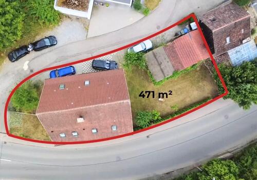 Foto - Großzügiges Zweifamilienhaus mit Ausbaupotenzial