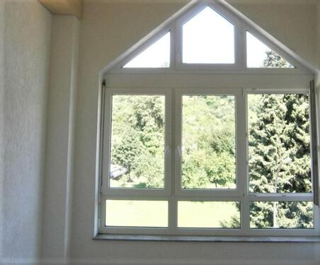 Foto - 5 Z-DG Wohlfühloase 147m² incl. 2 KFZ-Stpl. incl.EBK +Büro UG17m²