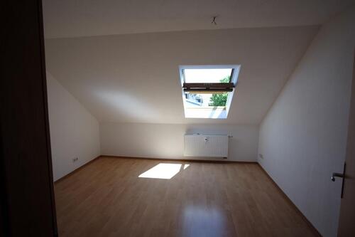 Foto - 3 Zimmer Dachgeschoßwohnung zur Miete in Chemnitz