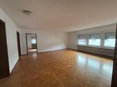 Foto - Großzügige 3-4 Zimmerwohnung mit ca.119qm im 1.OG