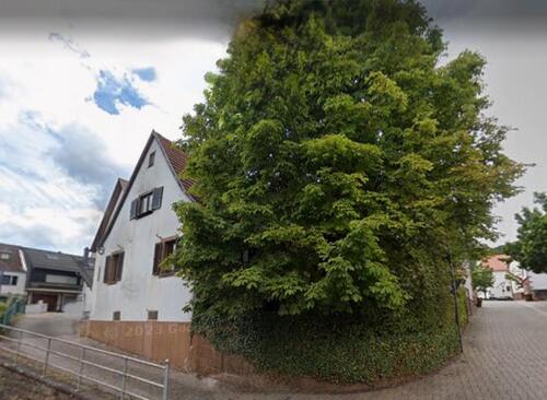 Foto - Sanierungsbedürftiges Haus mit Garten und Einliegerwohnung