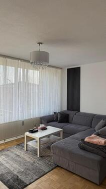 Foto - 2 Zimmer Wohnung mit 80qm ( Abstand für Küche )