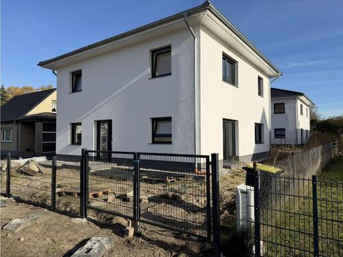 Foto - 5 Zimmer Einfamilienhaus zur Miete in Panketal