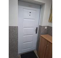 Gera 2 ZKB EBK Bad mit Badewanne neu renoviert