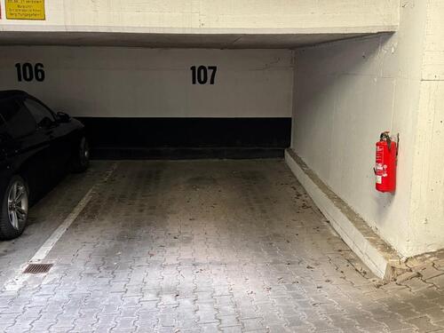 Foto - Tiefgaragenstellplatz für Pkw, Taunusstraße, ab sofort verfügbar