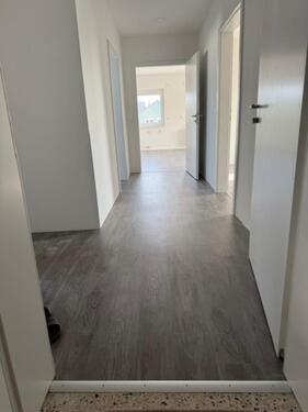 Foto - Erstbezug nach Dachausbau: Moderne 80 m² Wohntraum inkl. EBK & Pa