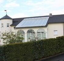 Großes Wohnhaus mit drei Ferienwohnungen zu verkaufen - Reichshof