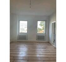 2 Zimmer inkl. Einbauküche - 1.300,00&nbsp;EUR Kaltmiete, ca.&nbsp; 52,00&nbsp;m&sup2; in Berlin (PLZ: 13583) Spandau