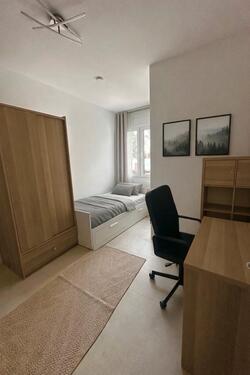 Foto - Neu renoviert – Erstbezug! Modernes Zimmer