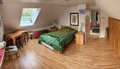 Foto - Gemütliche & helle 60 m² Dachgeschosswohnung mit Einbauküche