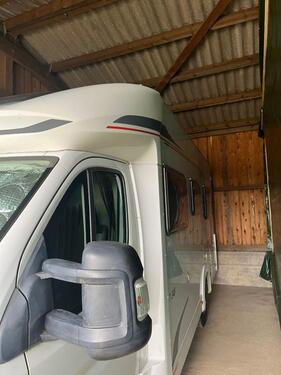 Foto - Überdachter Stellplatz für Wohnmobil Wohnwagen Boot ...