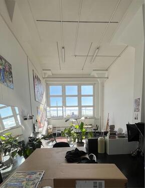 Foto - Atelierplatz auf der Peute ab Januar 2026