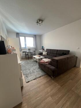 Foto - Helle 2-Zimmer-Wohnung mit Balkon (48,6m²) - Nachmieter ab 01.05