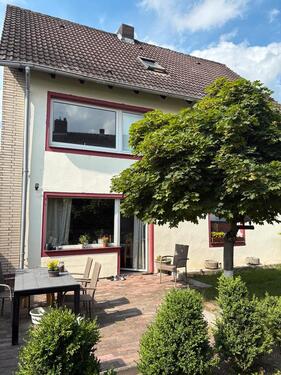 Foto - Ein Familien, große Haus - 328.000,00&nbsp;EUR Kaufpreis, ca.&nbsp; 164,00&nbsp;m&sup2;