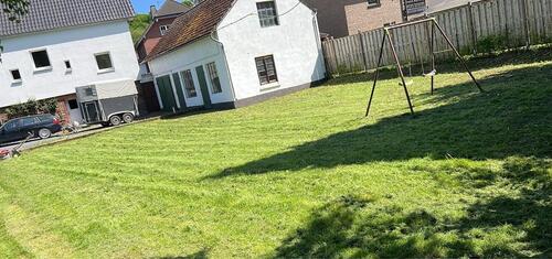 Foto - Freistehendes Haus Weiden, Scheunen, Bach, Pferdeimmobilie Pferd