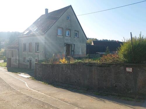 Foto - Einfamilienhaus freistehend mit GarageWerkstatt und Lagerschuppe