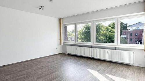 Foto - Helle 4 Zimmer Wohnung - 990,00 EUR Kaltmiete, ca.  85,00 m²