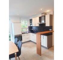 Stadtnahe 2,5 Zimmerwohnung - 1.500,00&nbsp;EUR Kaltmiete, ca.&nbsp; 64,00&nbsp;m&sup2; in Reutlingen (PLZ: 72764)