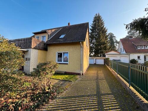 Foto - Großzügiges Einfamilienhaus mit Balkon in Poggenhagen