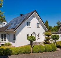Charmantes Einfamilienhaus mit Wintergarten, Sauna, PV-Anlage - Bad Salzuflen Biemsen-Ahmsen