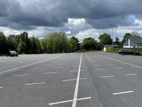 Foto - Parken in Heiligenhaus – Stellplätze für 100EURMonat, sofort verfügbar