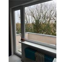 Möblierte 1-Zimmer-Wohnung mit Balkon in Berlin