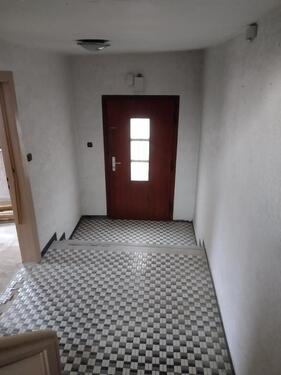 Foto - Entkerntes Altstadthaus, massiv, hell, solide, fertig zum Ausbau