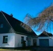 Einfamilienhaus mit Garagen und großem Garten zu verkaufen - Bremerhaven Leherheide Einfamilienhaus mit Garagen und großem Garten zu verkaufen - Bremerhaven Leherheide