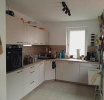 Helle 4,5-Zimmer Erdgeschosswohnung - Pinzberg