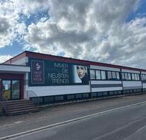 Vielseitige Gewerbefläche mit Lastenaufzug in Großwallstadt