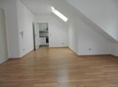 Foto - Helle freundliche Dachgeschosswohnung zu vermieten
