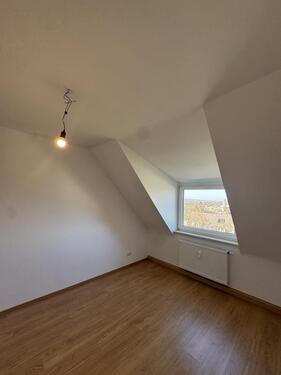 Foto - 1 Zimmer Dachgeschoßwohnung zur Miete in Essen