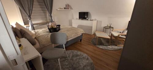 Foto - Möbliertes WG Zimmer nur 1 Person, nahe S Bahn
