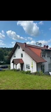 Foto - Doppelhaushälfte mit 3 - Wohnungseinheiten