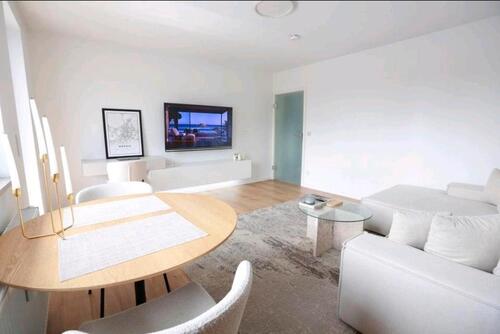 Foto - Frisch renovierte 2 Zimmer Wohnung
